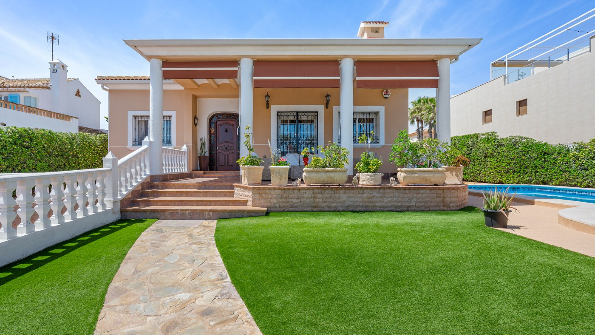 Sprzedaż - Detached Villa - Torrevieja - La Mata