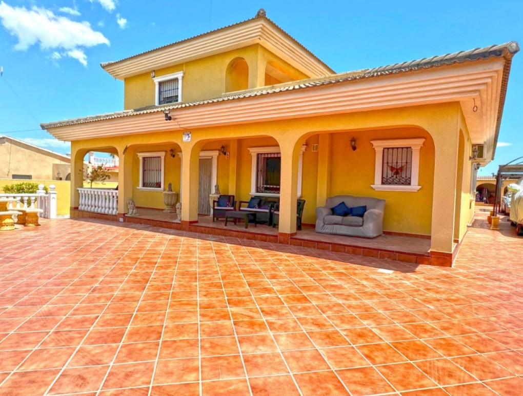 Sprzedaż - Detached Villa - Torrevieja - Los Balcones - Los Altos del Edén