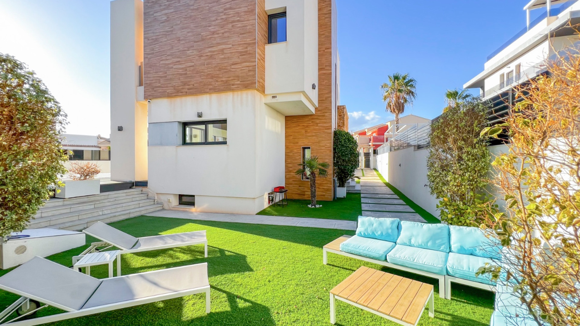 Sprzedaż - Detached Villa - Torrevieja