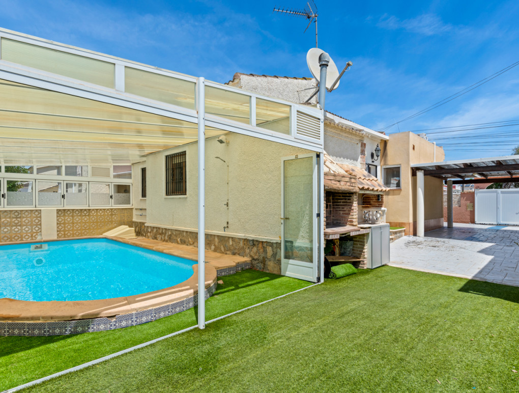 Sprzedaż - Detached Villa - Torrevieja