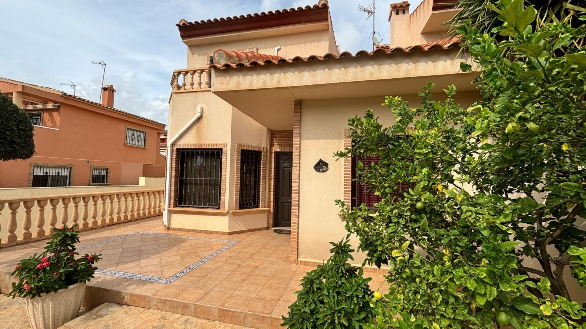 Sprzedaż - Detached Villa - Torrevieja