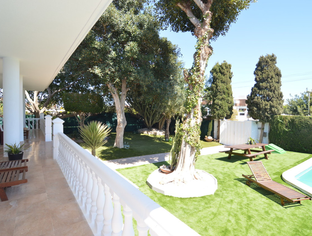 Sprzedaż - Detached Villa - Torrevieja