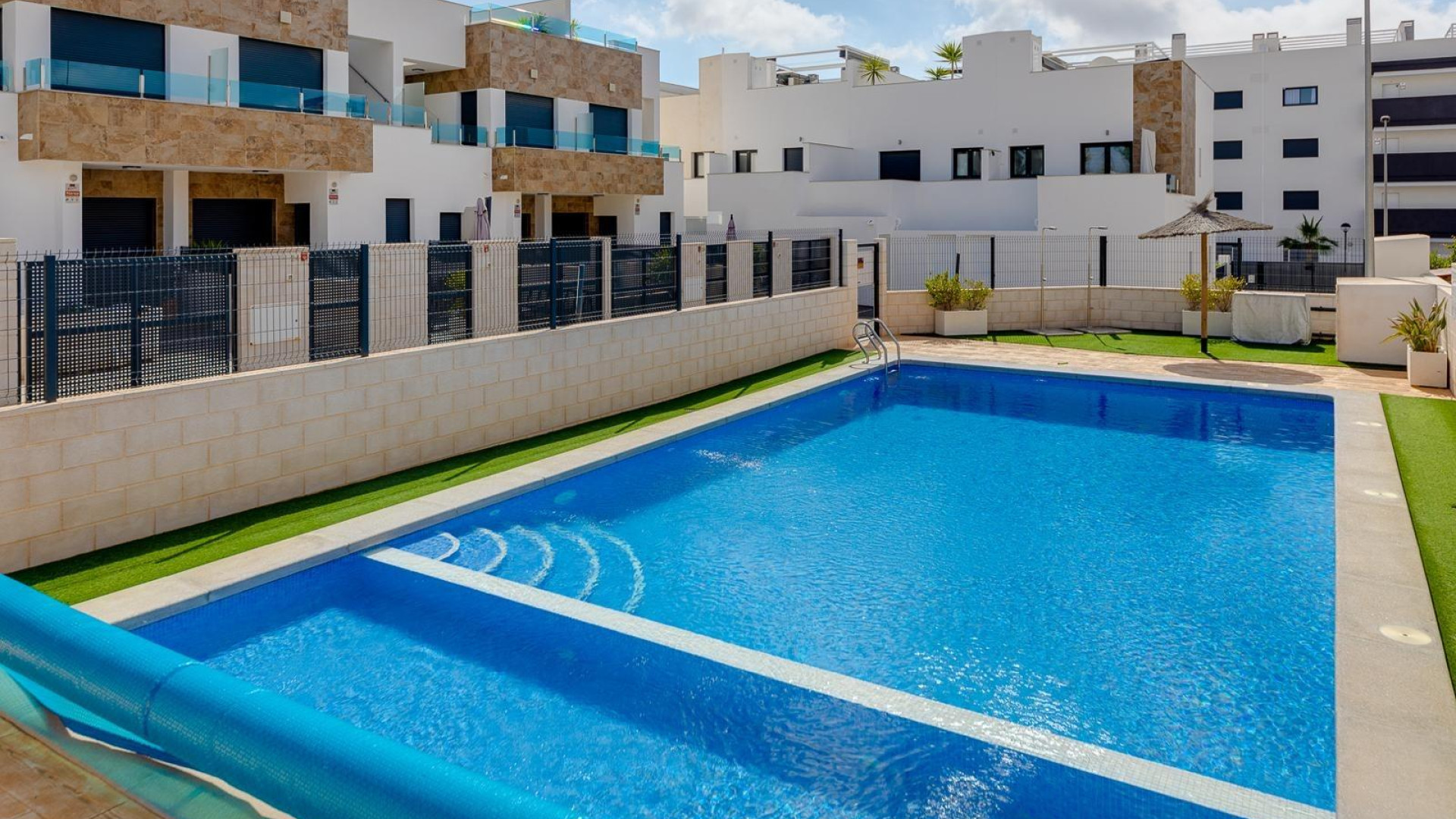 Sprzedaż - Detached Villa - Villamartin - Orihuela costa