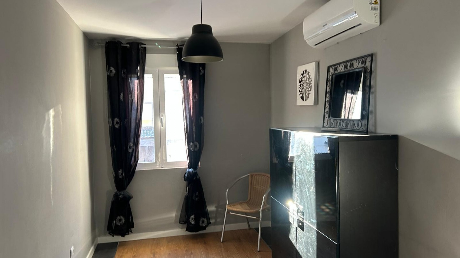 Sprzedaż - Kamienica - Benejúzar