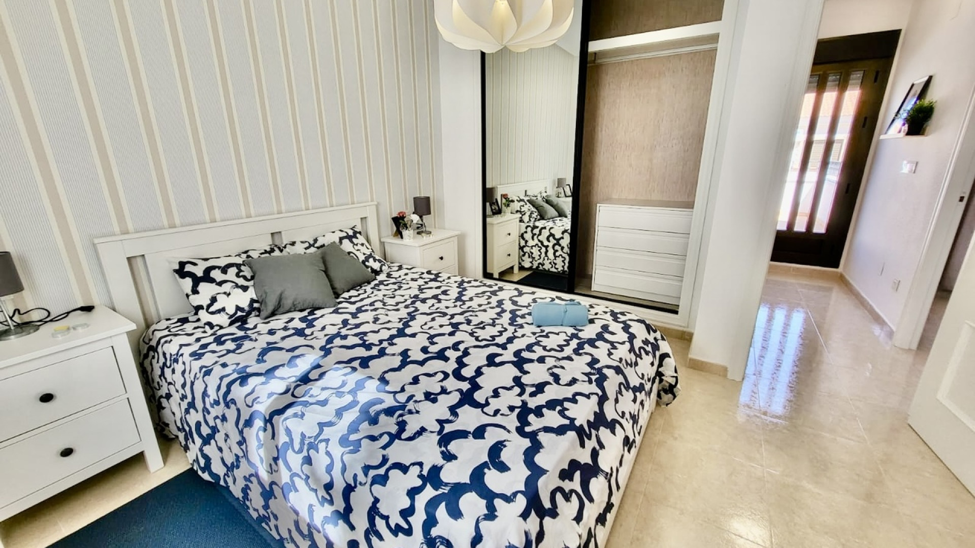 Sprzedaż - Kamienica - San Miguel de Salinas