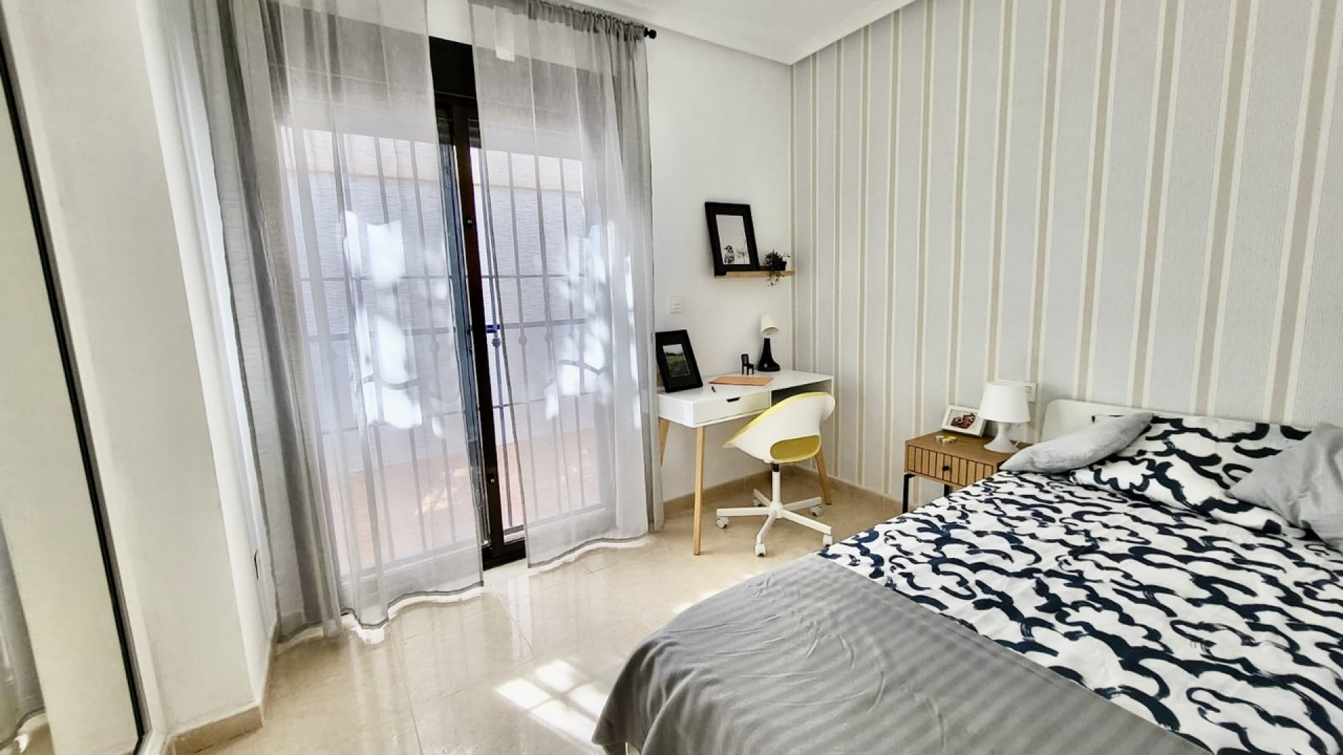 Sprzedaż - Kamienica - San Miguel de Salinas