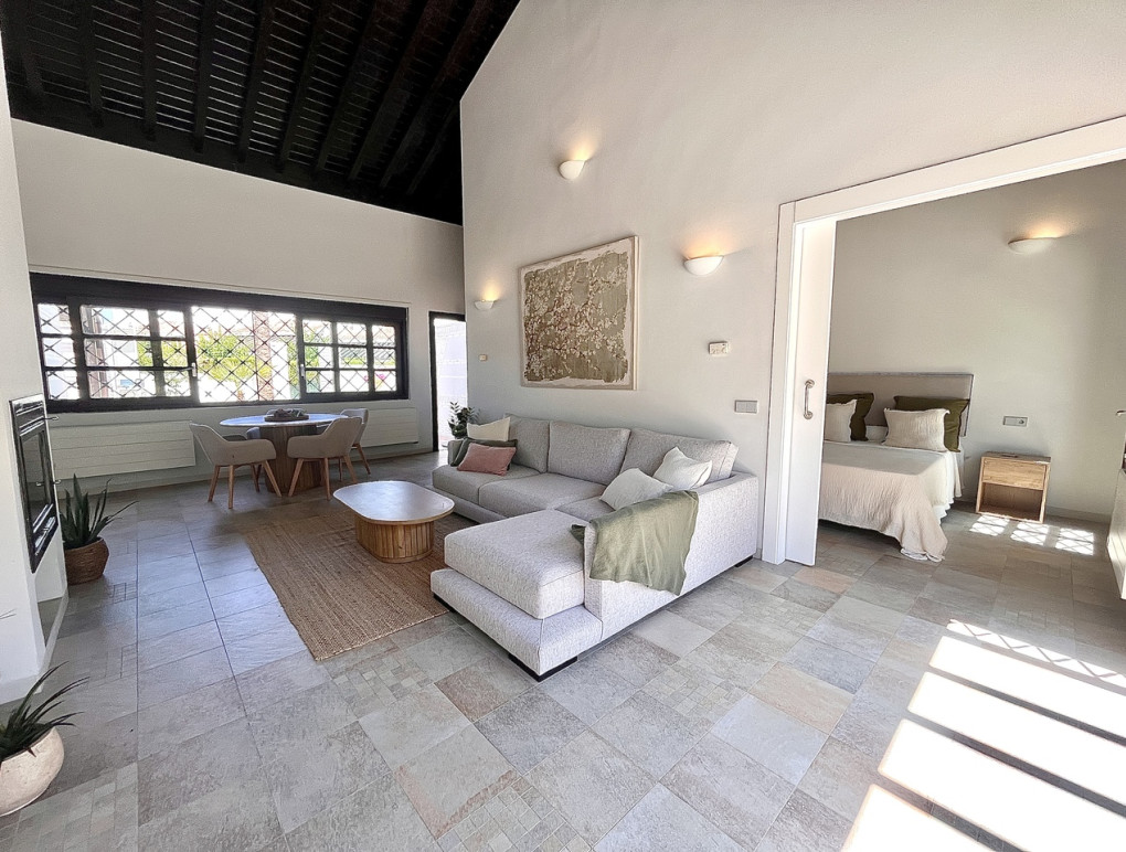 Sprzedaż - Kamienica - Sucina