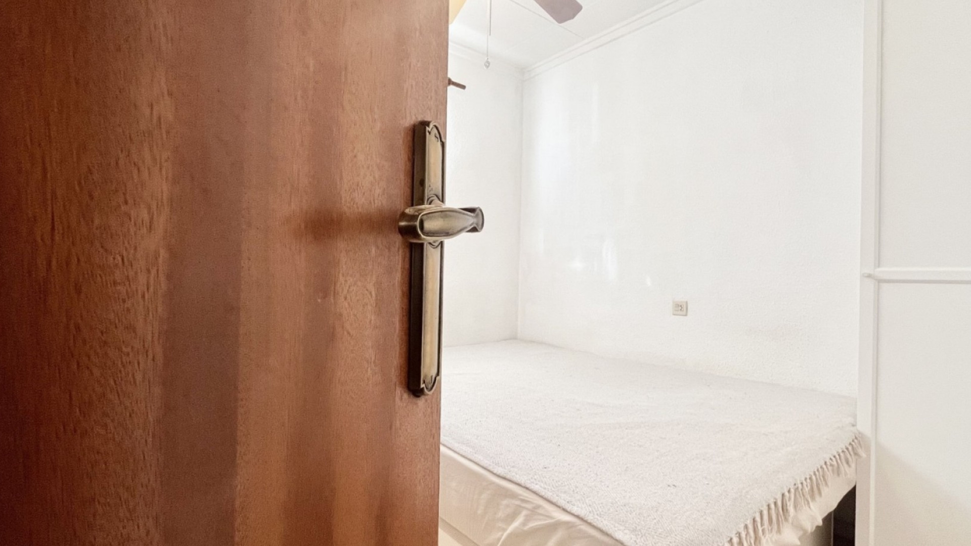 Sprzedaż - Kamienica - Torrevieja - La Siesta - El Salado -  Torreta