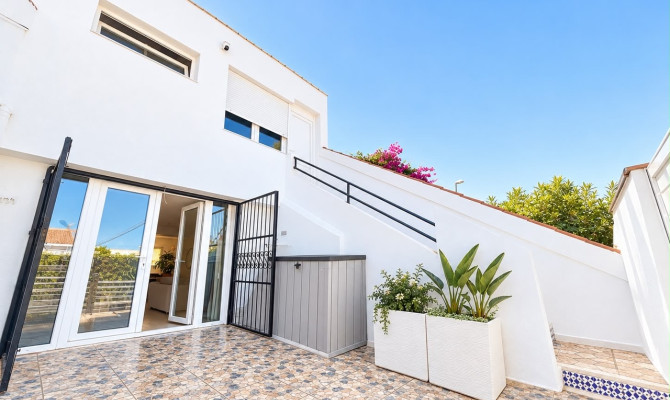 Stadthaus - Resale - Los Balcones, Torrevieja - Los Balcones