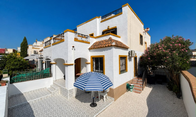 Townhouse - Resale - Los Altos - Los Altos