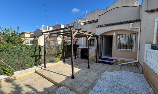 Townhouse - Resale - Torrevieja - Lago Jardín II
