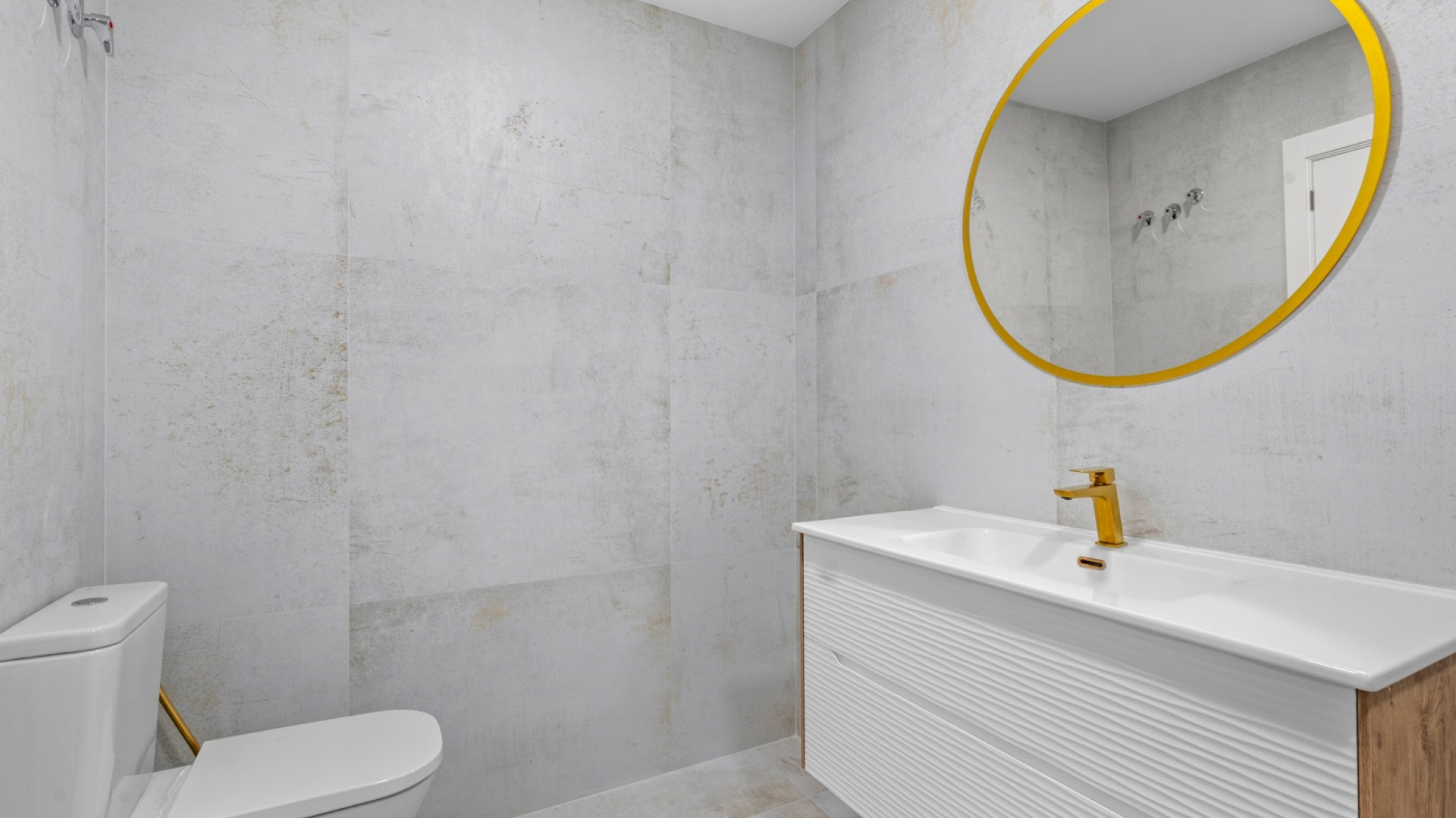 Venta - Apartment - Torrevieja - Playa del Acequión