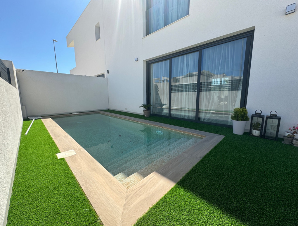 Venta - casa adosada - Benijófar - Benijofar