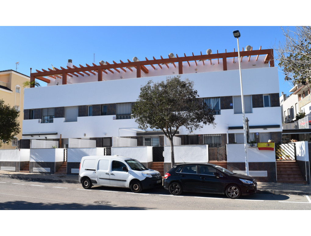 Venta - Casa adosada - Guardamar del Segura