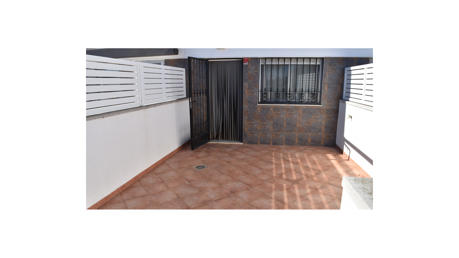 Venta - Casa adosada - Guardamar del Segura