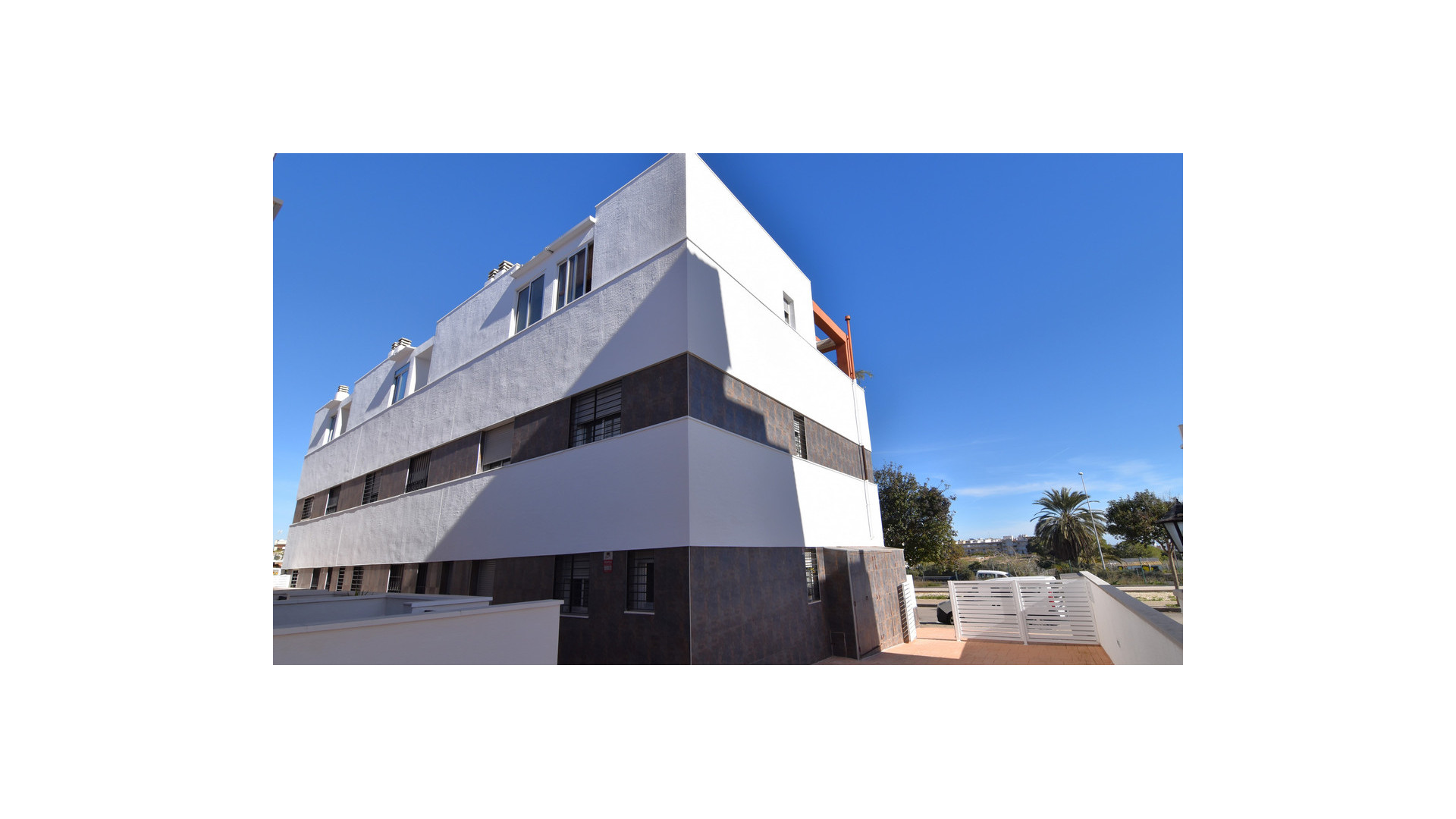 Venta - Casa adosada - Guardamar del Segura