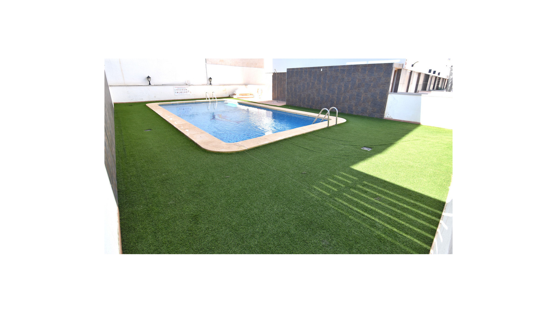 Venta - Casa adosada - Guardamar del Segura