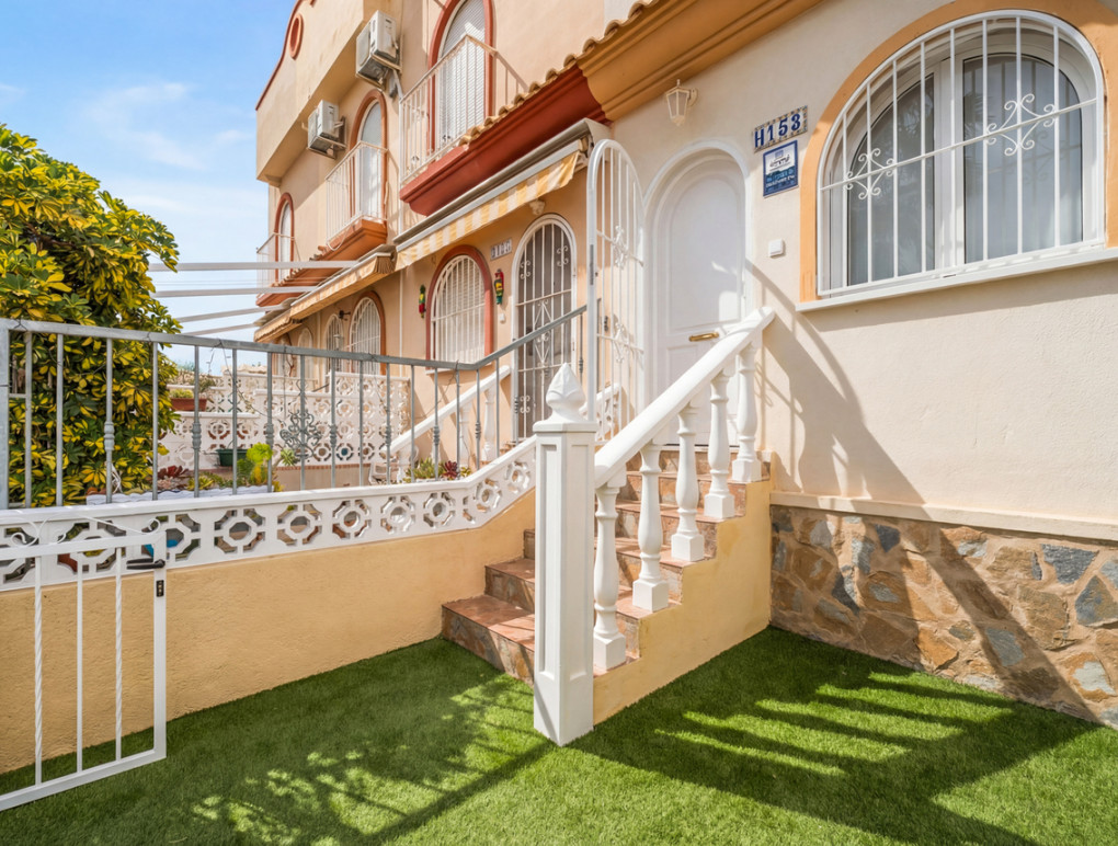 Venta - Casa adosada - La Florida