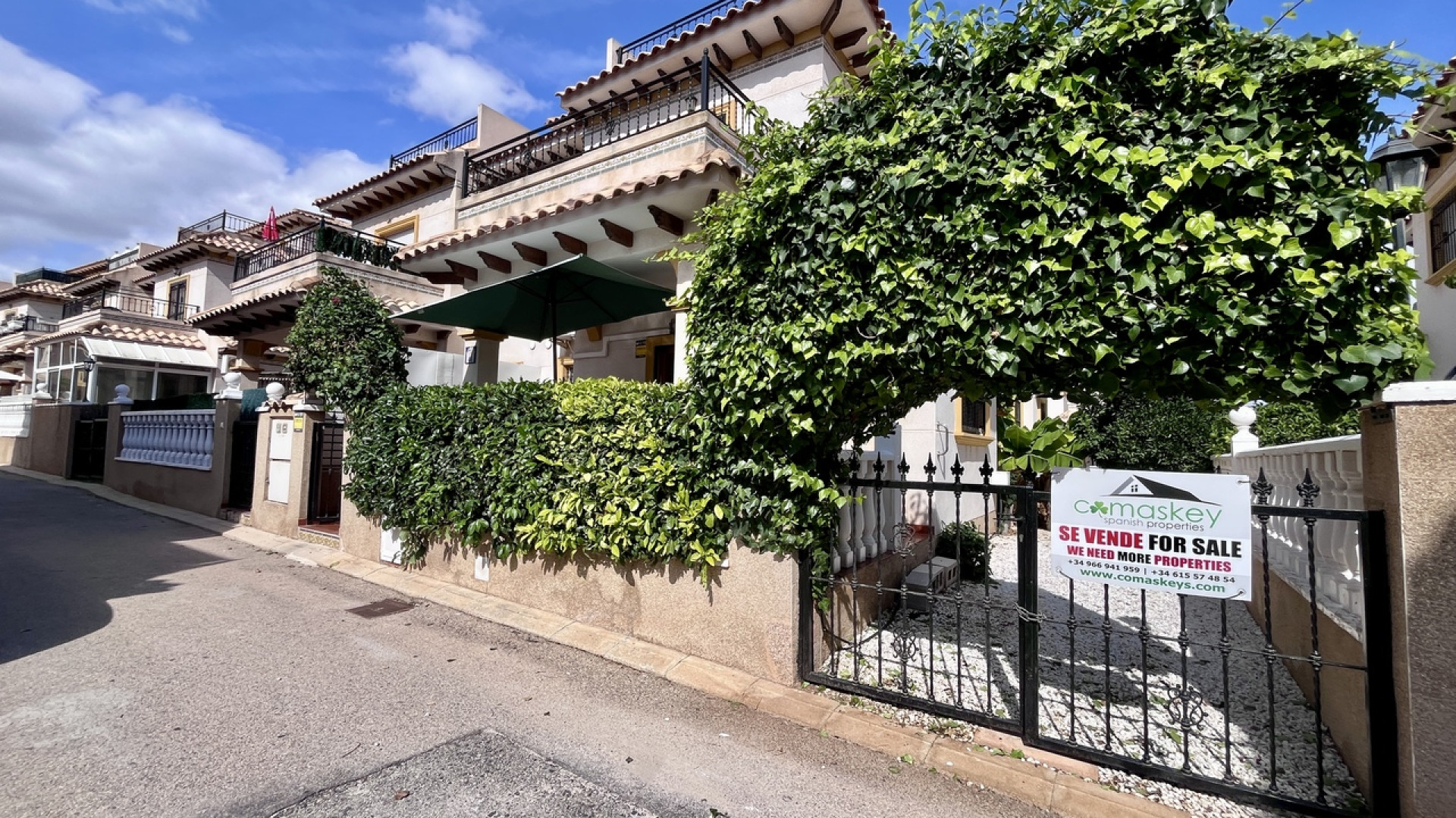 Venta - Casa adosada - La Zenia