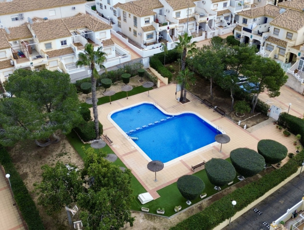 Venta - Casa adosada - Orihuela Costa - La Florida