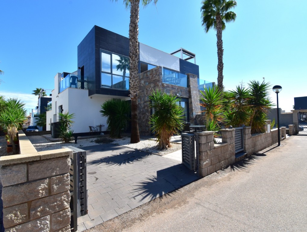 Venta - casa adosada - Orihuela Costa - Lomas de Cabo Roig