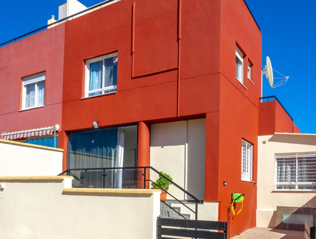 Venta - Casa adosada - Orihuela Costa - Villamartin