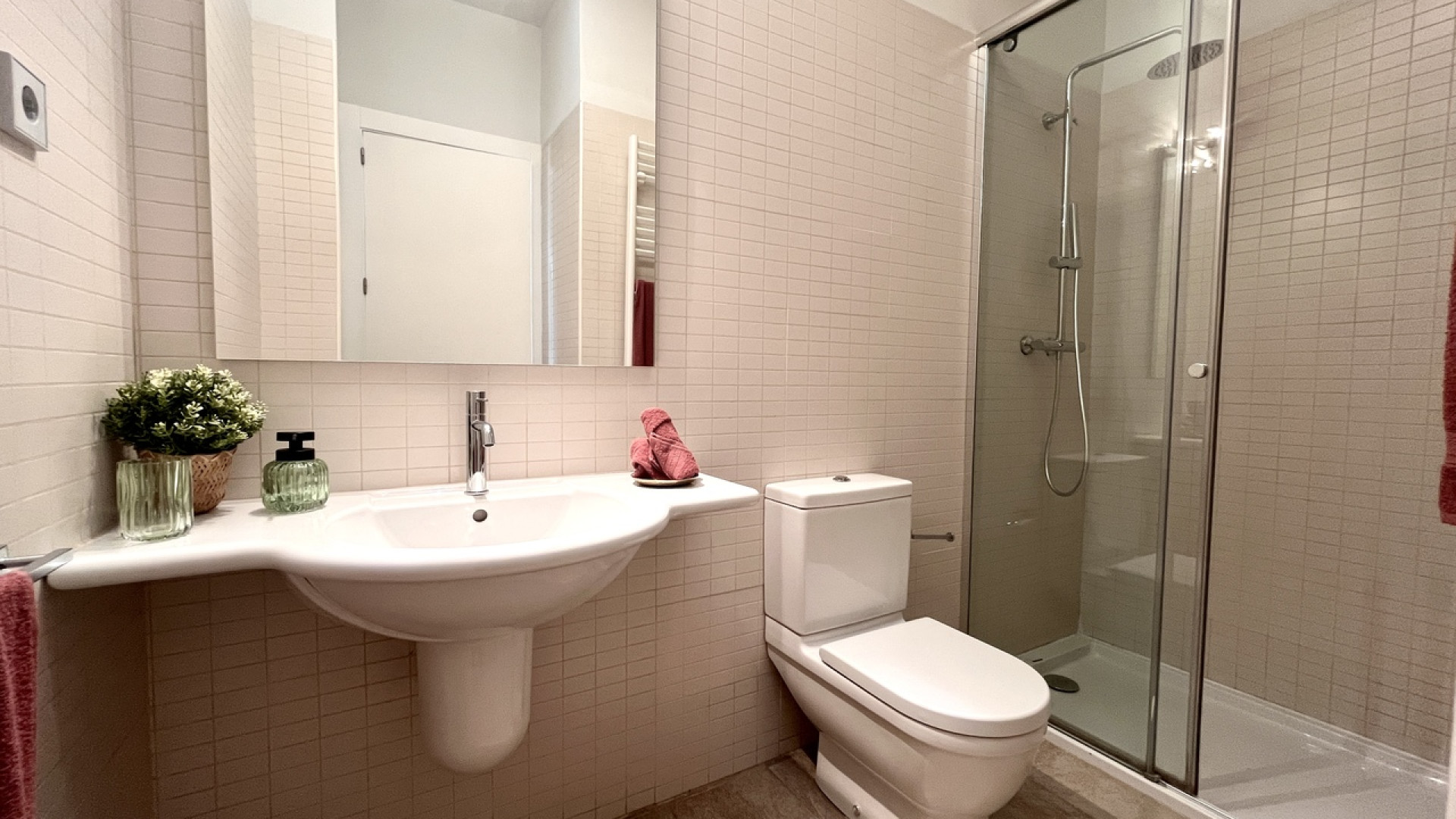 Venta - Casa adosada - Sucina