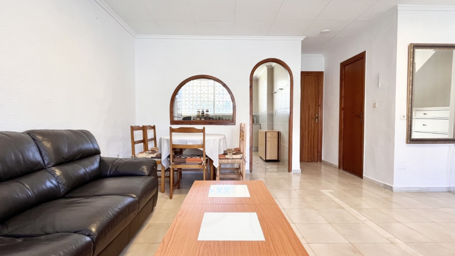 Venta - Casa adosada - Torrevieja - La Siesta - El Salado -  Torreta