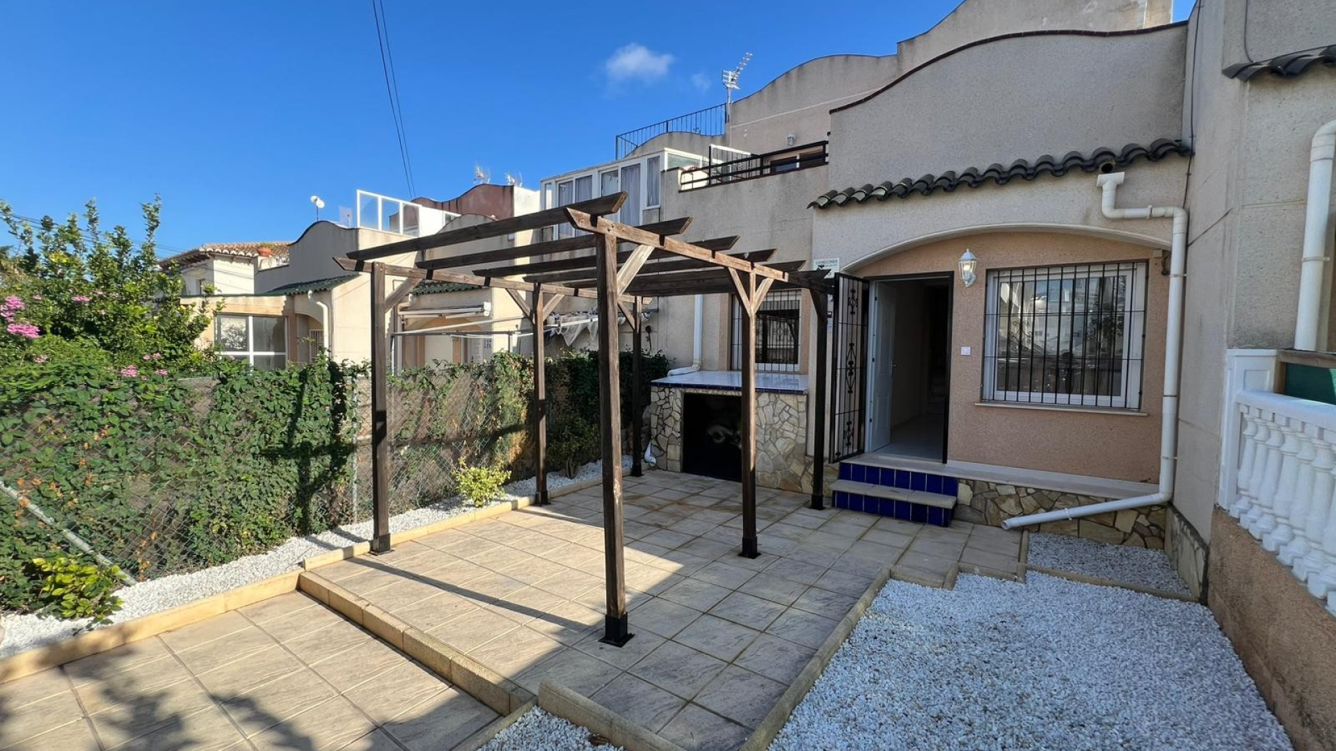 Venta - Casa adosada - Torrevieja - Lago Jardín II