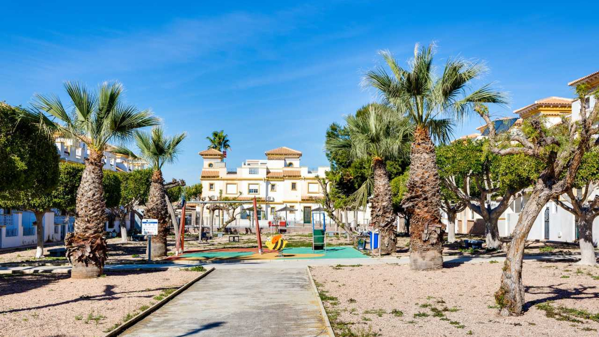 Venta - Casa adosada - Torrevieja