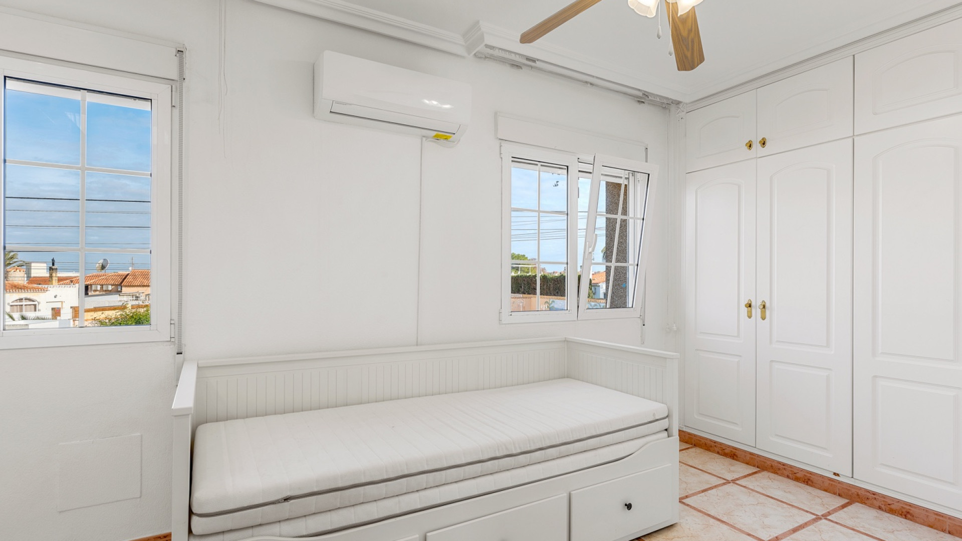 Venta - Chalet - Torrevieja