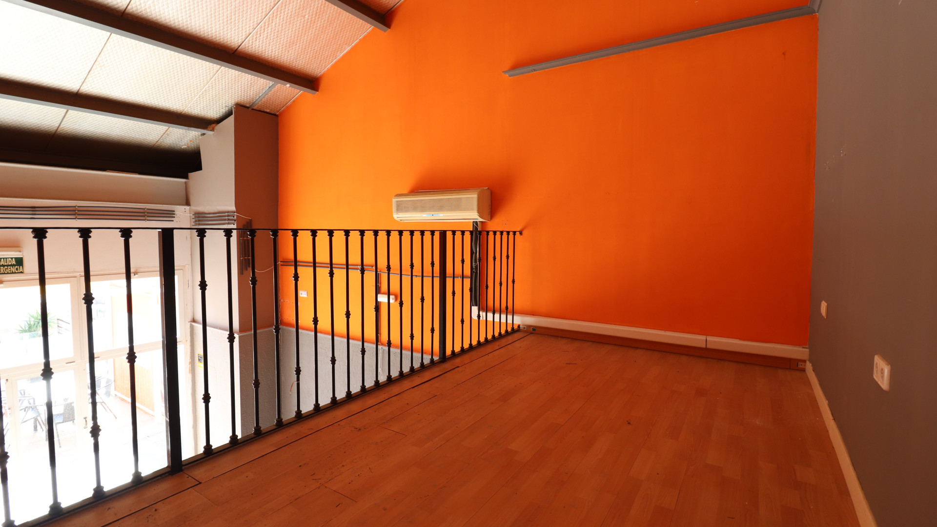 Venta - Comercial (propiedad absoluta) - Algorfa - La Finca Golf Resort