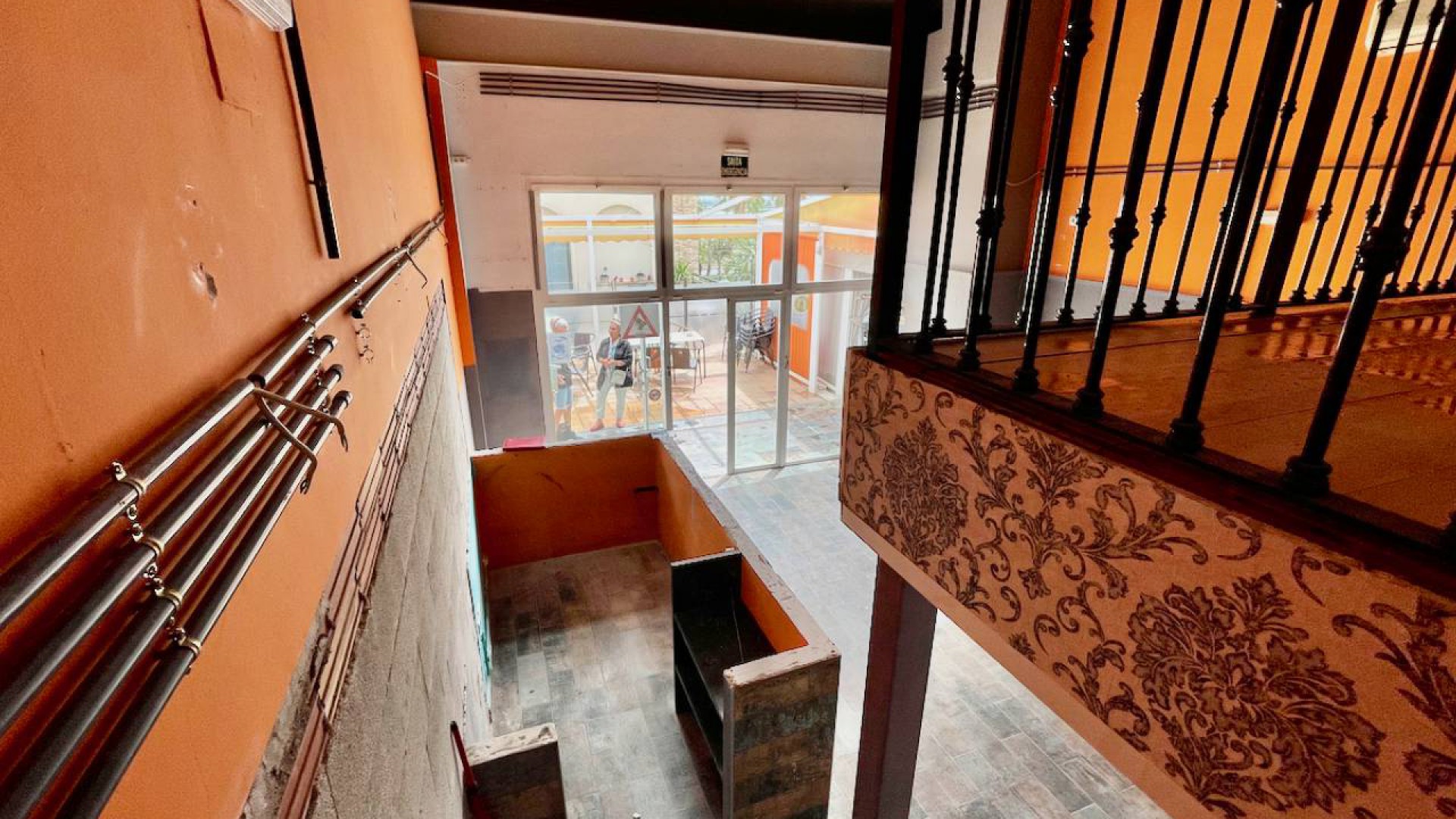 Venta - Commercial - La Finca Golf - La finca Golf