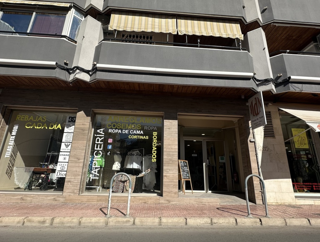 Venta - Commercial - Torrevieja