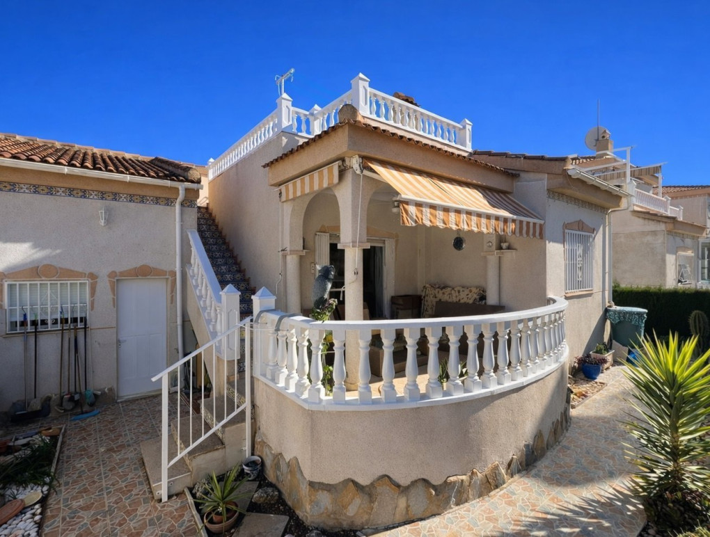 Venta - Detached Villa - Algorfa - La Finca Golf Resort