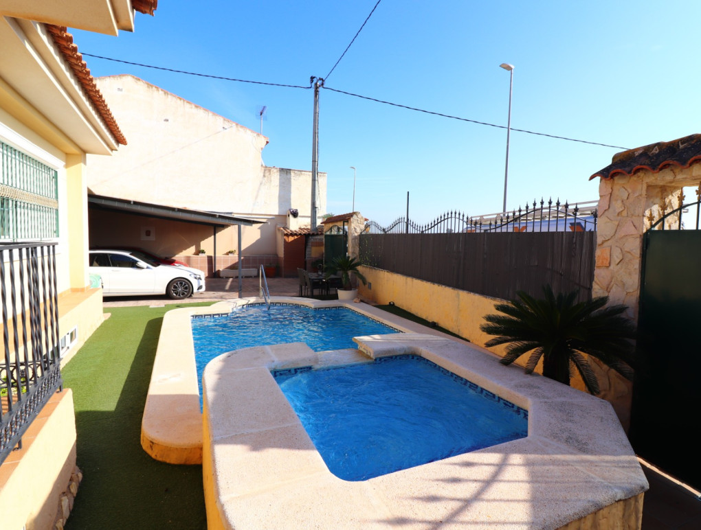Venta - Detached Villa - Almoradi - El Saladar