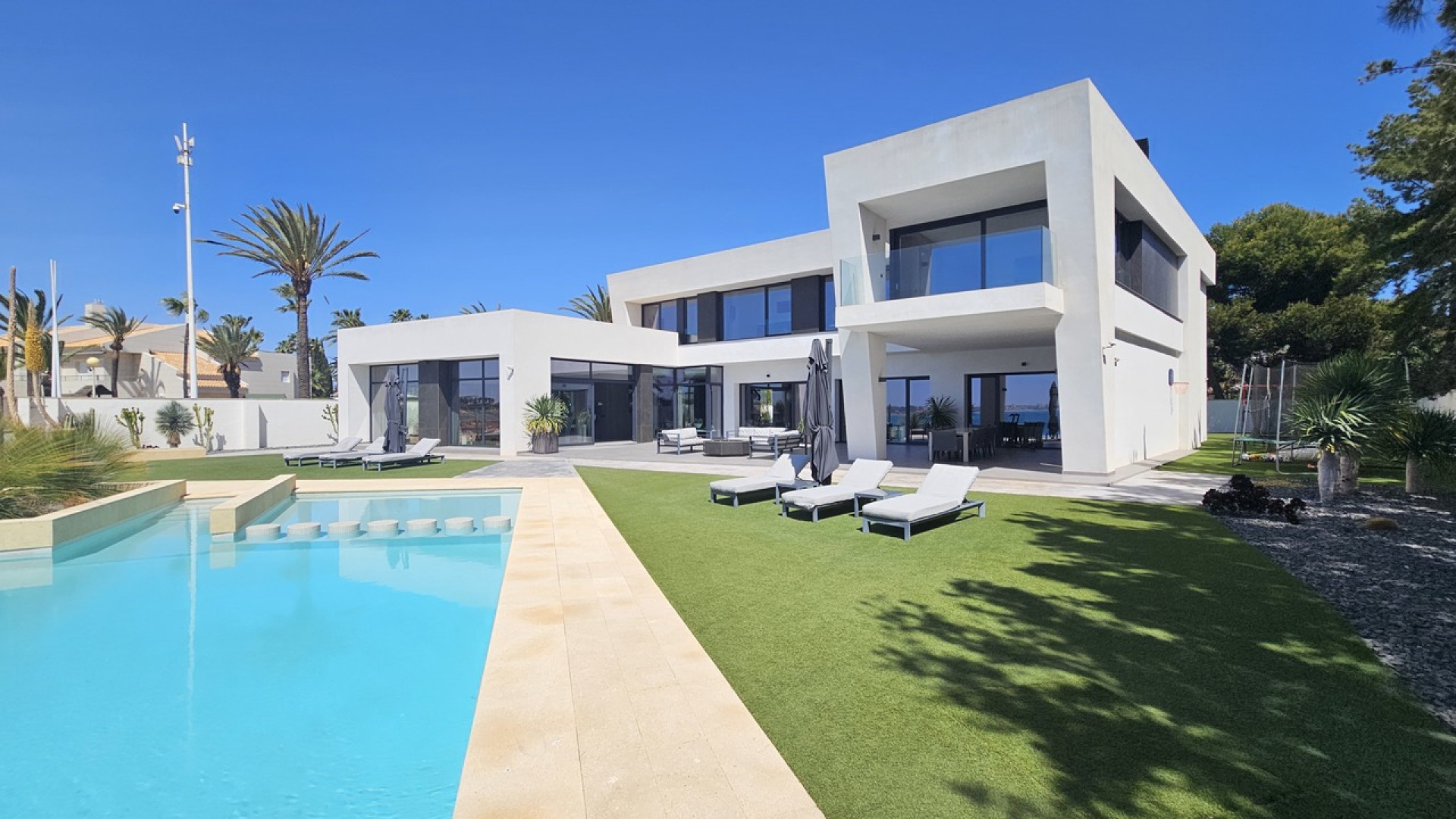 Venta - Detached Villa - Cabo Roig