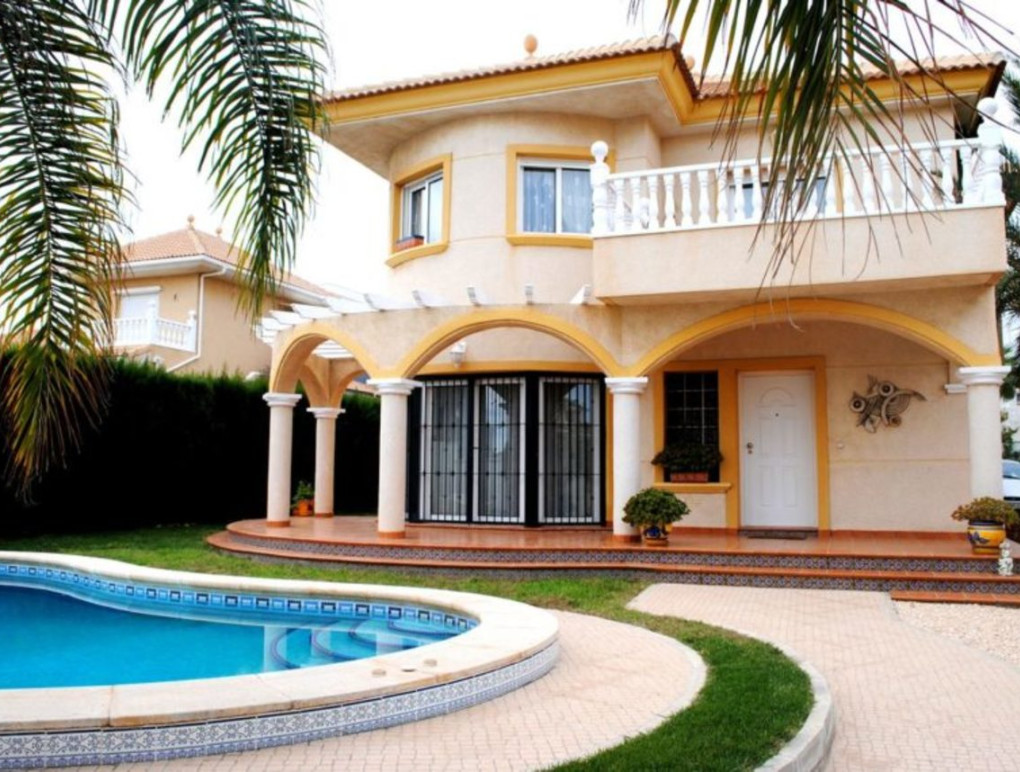 Venta - Detached Villa - La Zenia