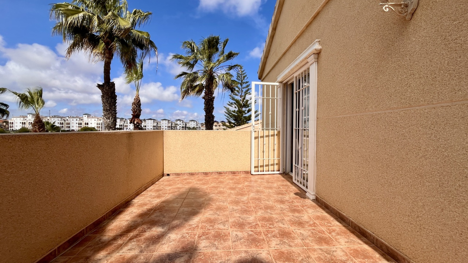 Venta - Detached Villa - La Zenia