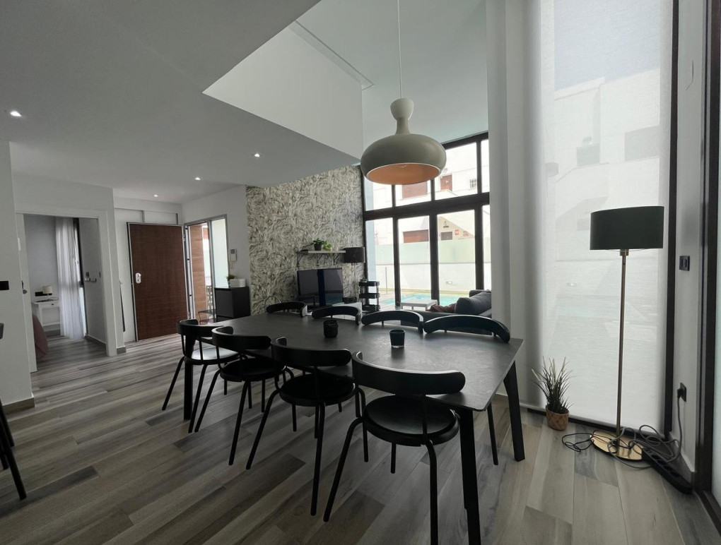 Venta - Detached Villa - Los Altos