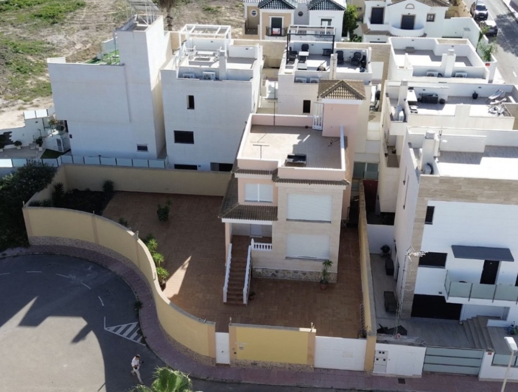 Venta - Detached Villa - Orihuela Costa - Villamartin