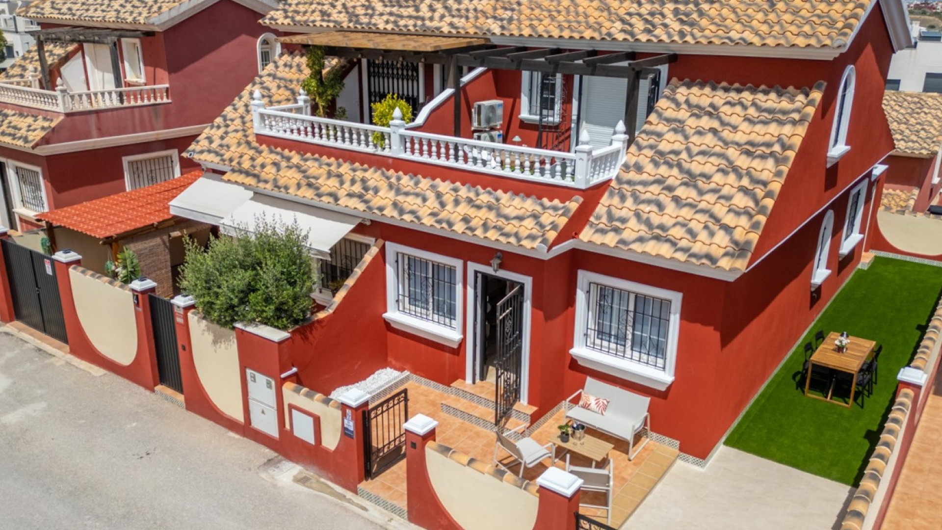 Venta - Detached Villa - Orihuela Costa - Villamartin