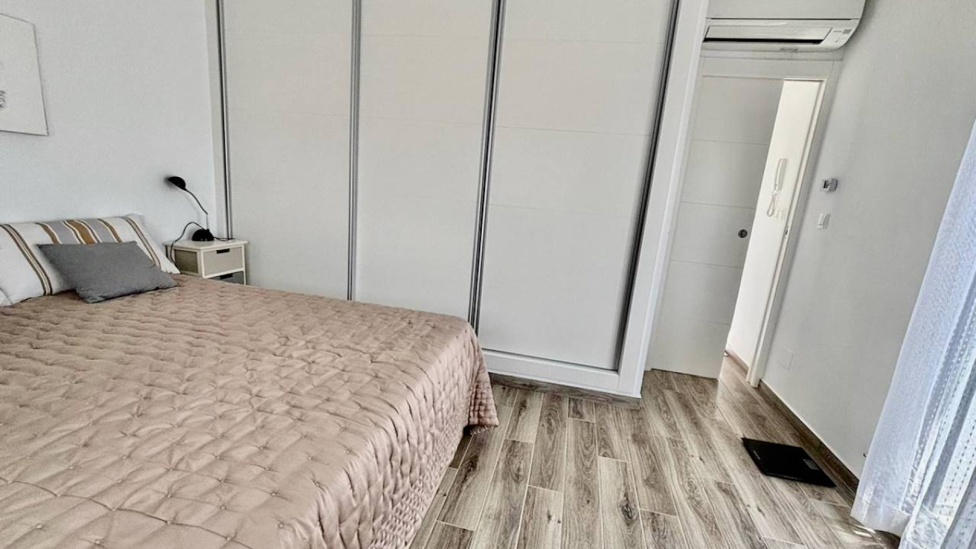 Venta - Detached Villa - Punta Prima