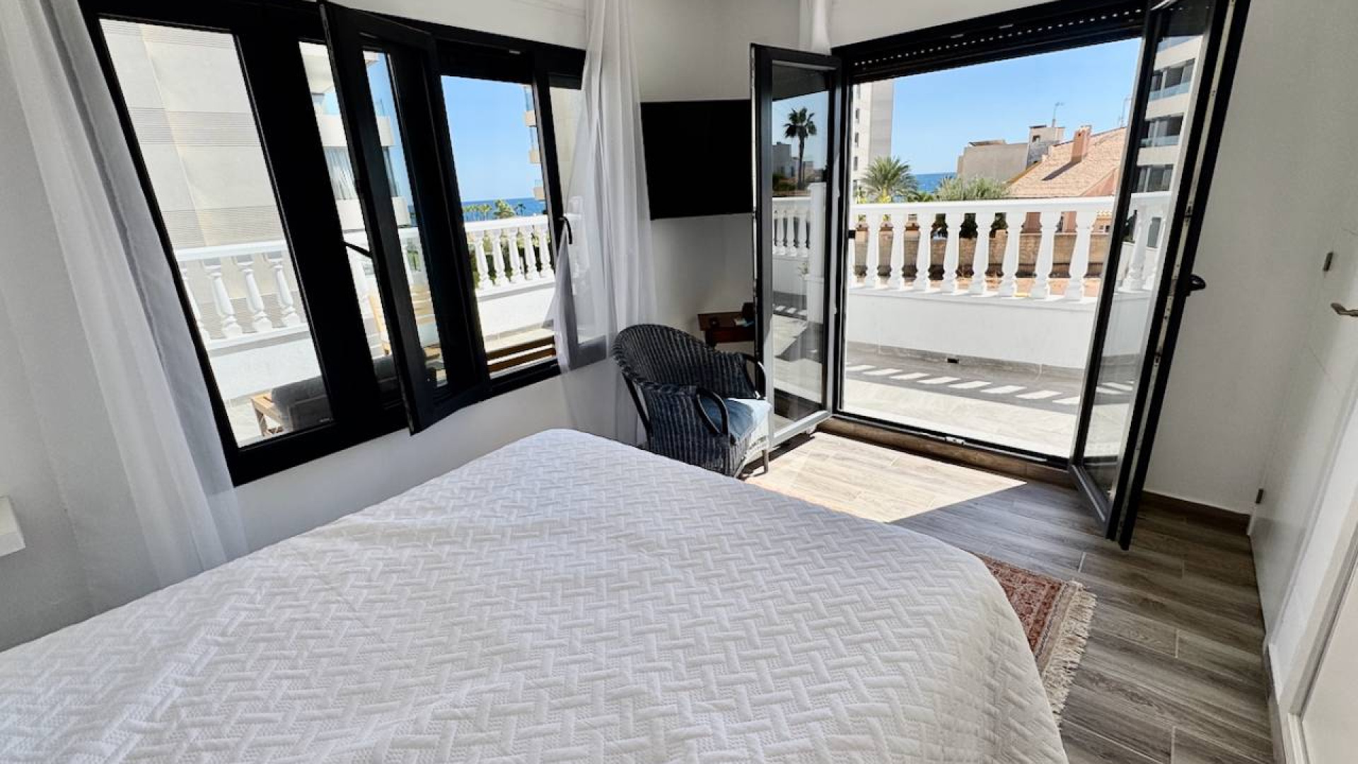 Venta - Detached Villa - Punta Prima