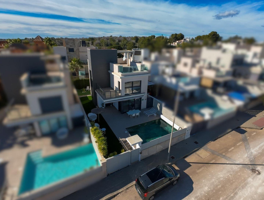 Venta - Detached Villa - San Miguel de Salinas - Bellavista