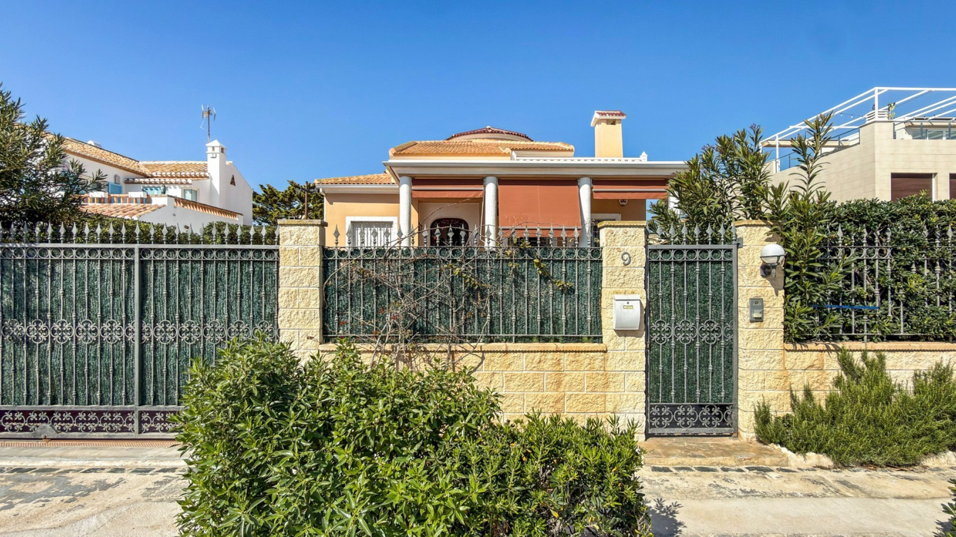 Venta - Detached Villa - Torrevieja - Torrelamata - La Mata