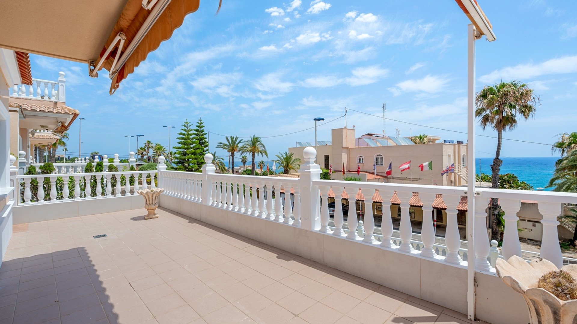 Venta - Detached Villa - Torrevieja