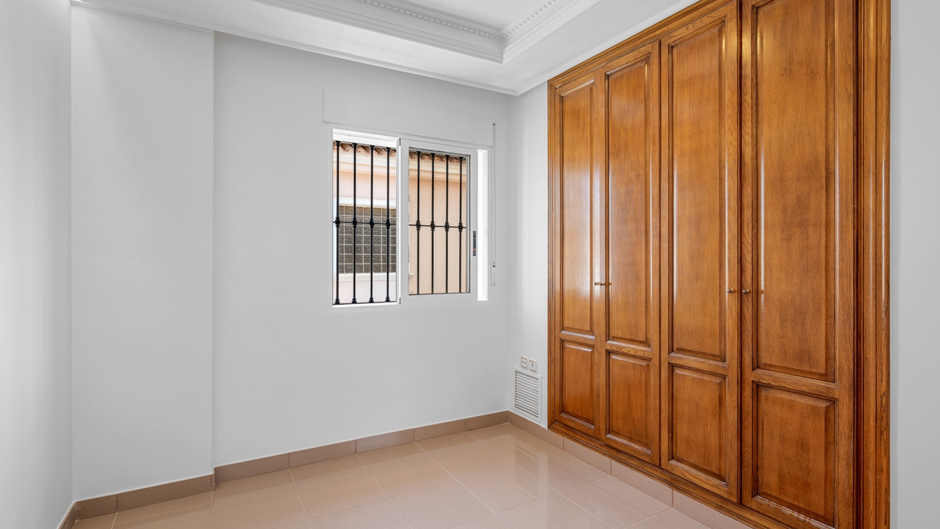 Venta - Detached Villa - Torrevieja