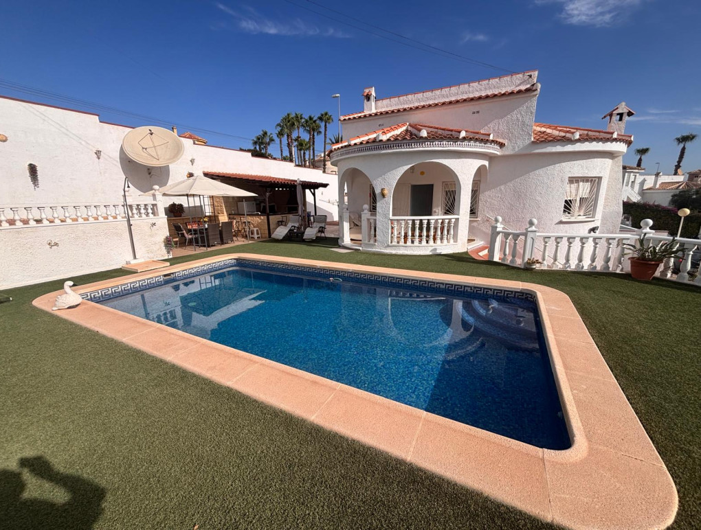Venta - Detached Villa - Urbanización Ciudad Quesada