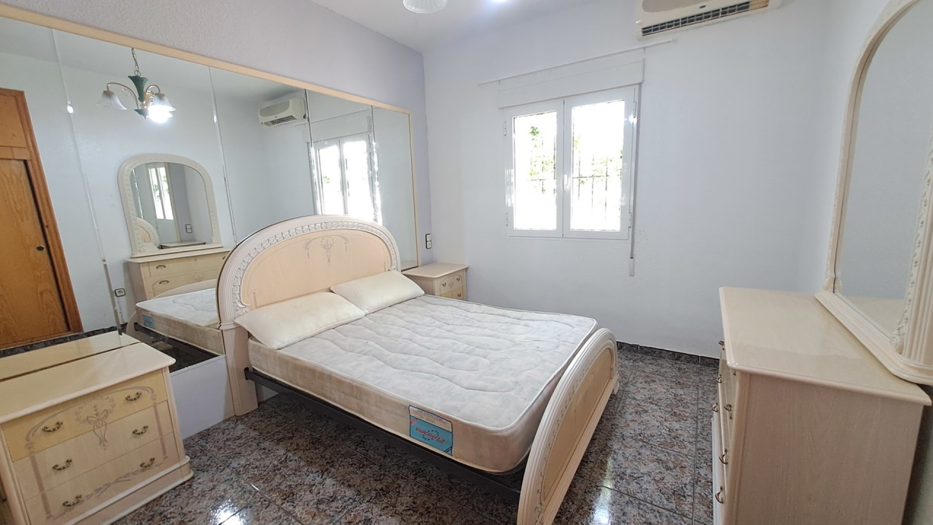 Venta - Detached Villa - Villamartin